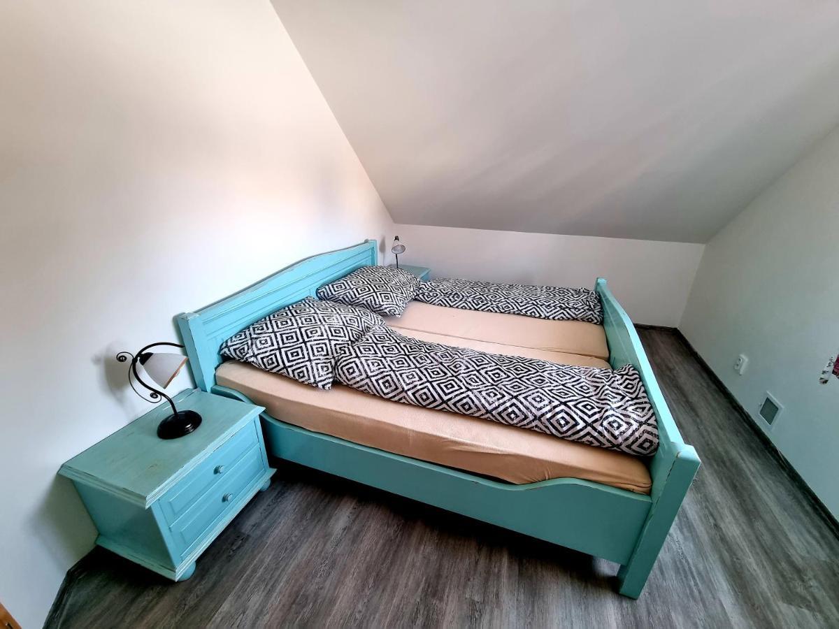 Dum A Chatka Pod Smrkem Nove Mesto pod Smrkem Buitenkant foto